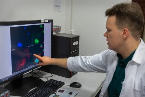 2023.03.28 Damian Patryk Izbicki WBiNŚ biotechnologia, fot. Agnieszka Sakowicz-Stasiulewicz_PB (7)